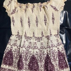 No brand , size M , top to enjoy the summer season